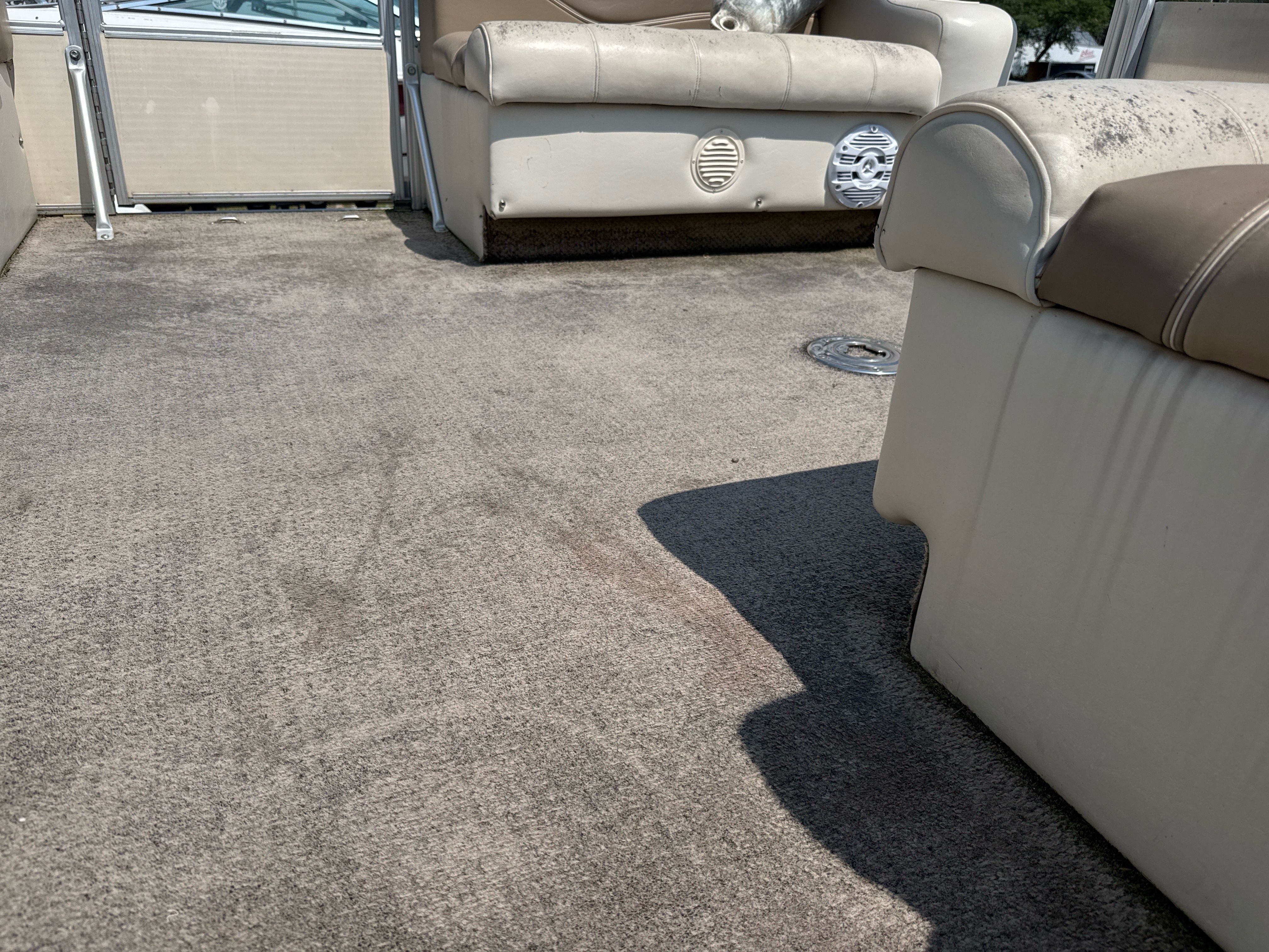 2005 Sweetwater 1980 3 gate - Image 10