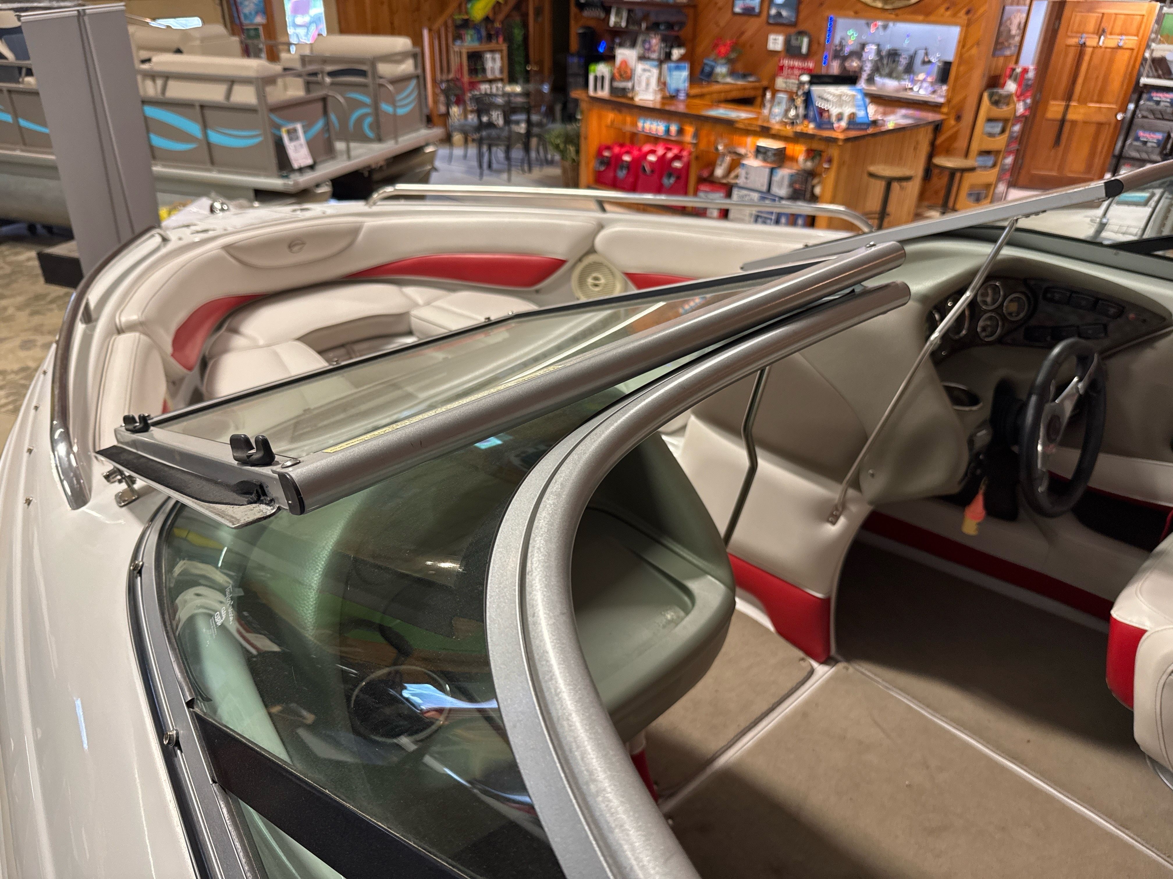 2011 Crownline SS 21 - Image 3