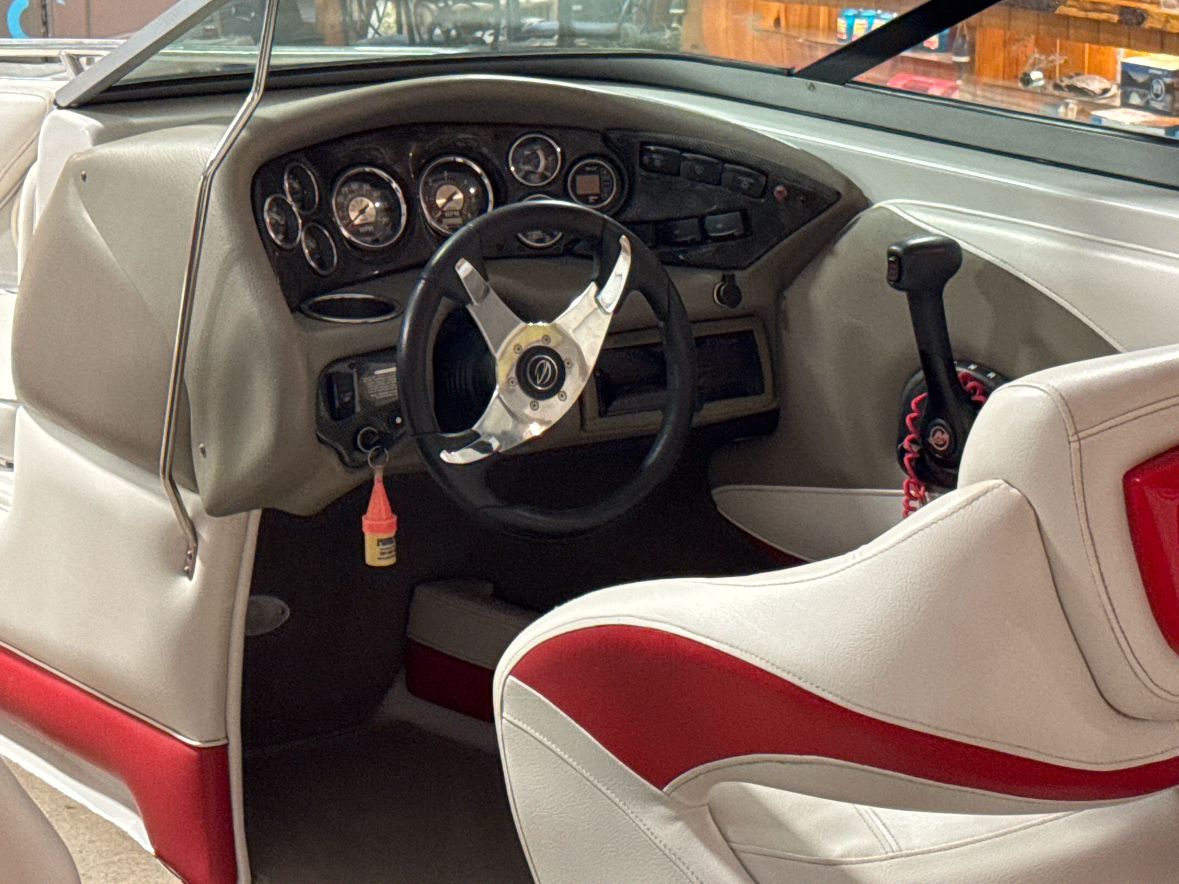 2011 Crownline SS 21 - Image 6