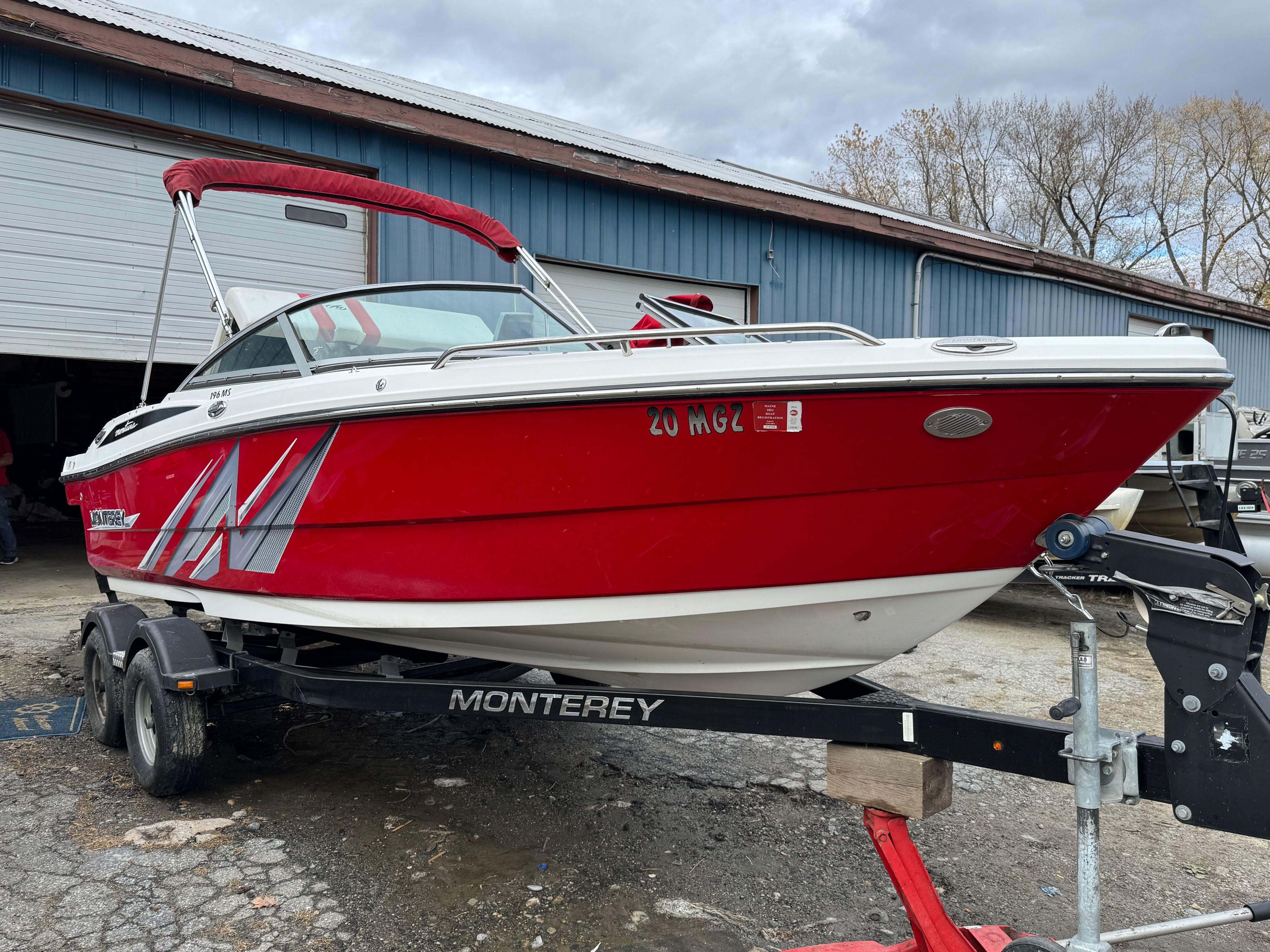 2015 Monterey Montura 196 MS - Image 1