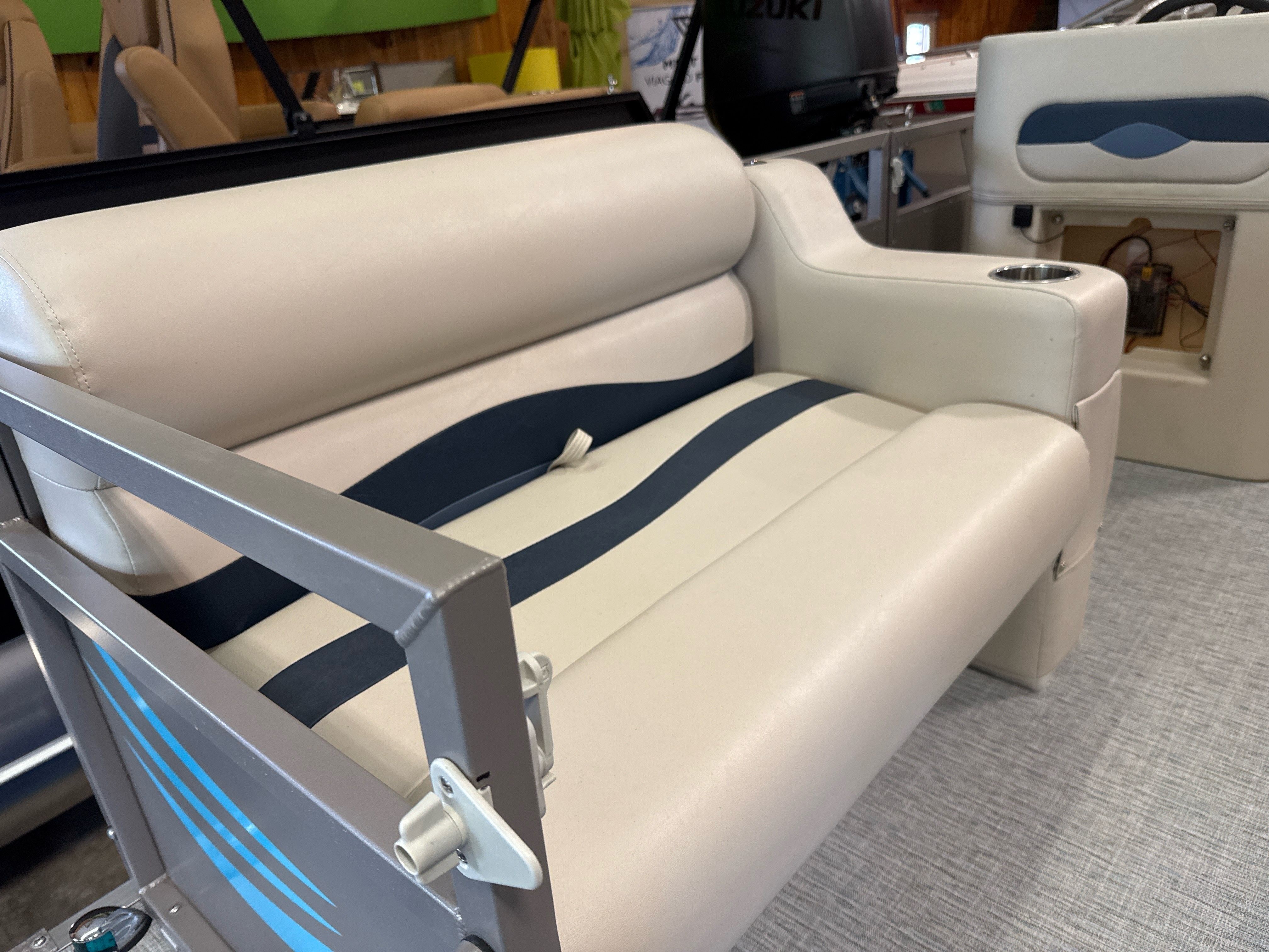 2025 AQUA CYCLE APM 14 Cruise - Image 4